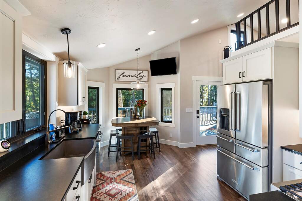 3 Bedroom Single Family Home/House's Image 63