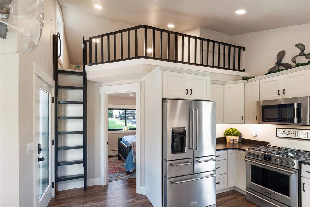3 Bedroom Single Family Home/House's Image 64