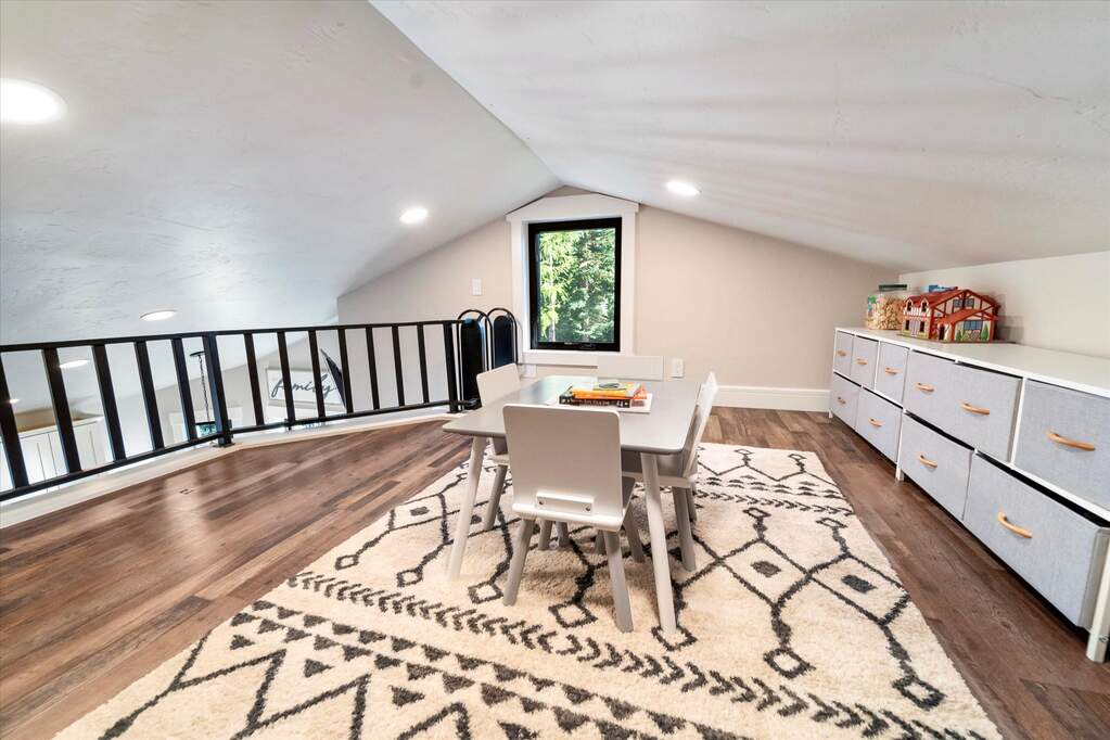 3 Bedroom Single Family Home/House's Image 69