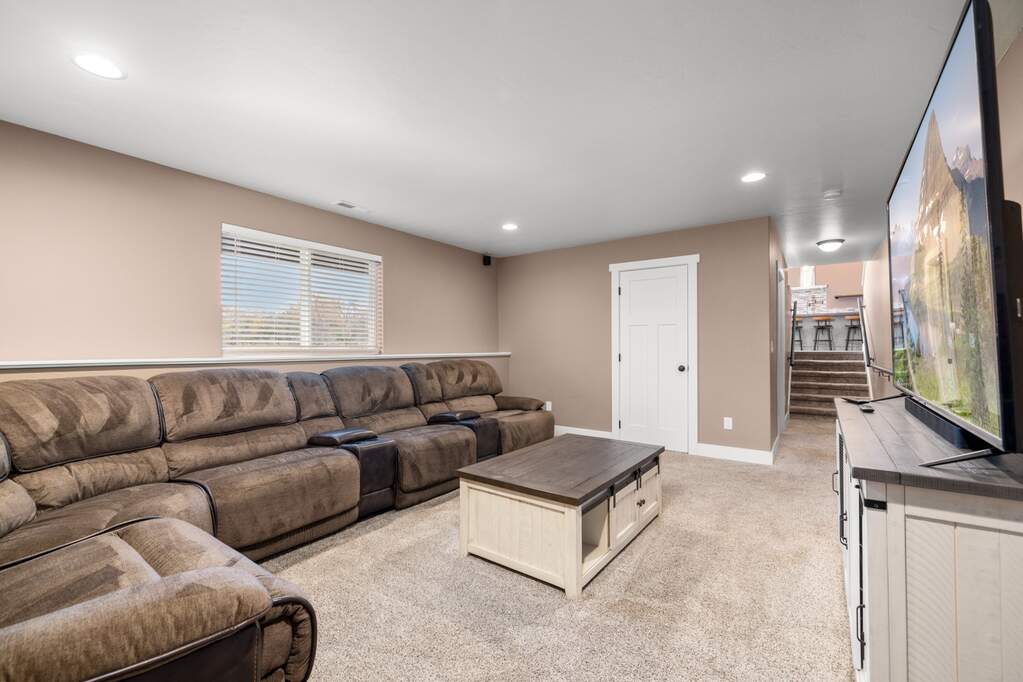 4 Bedroom Single Family Home/House's Image 28