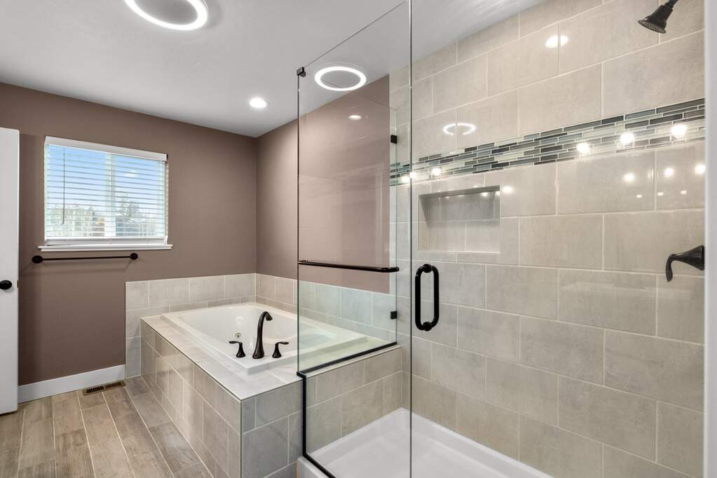 4 Bedroom Single Family Home/House's Image 42