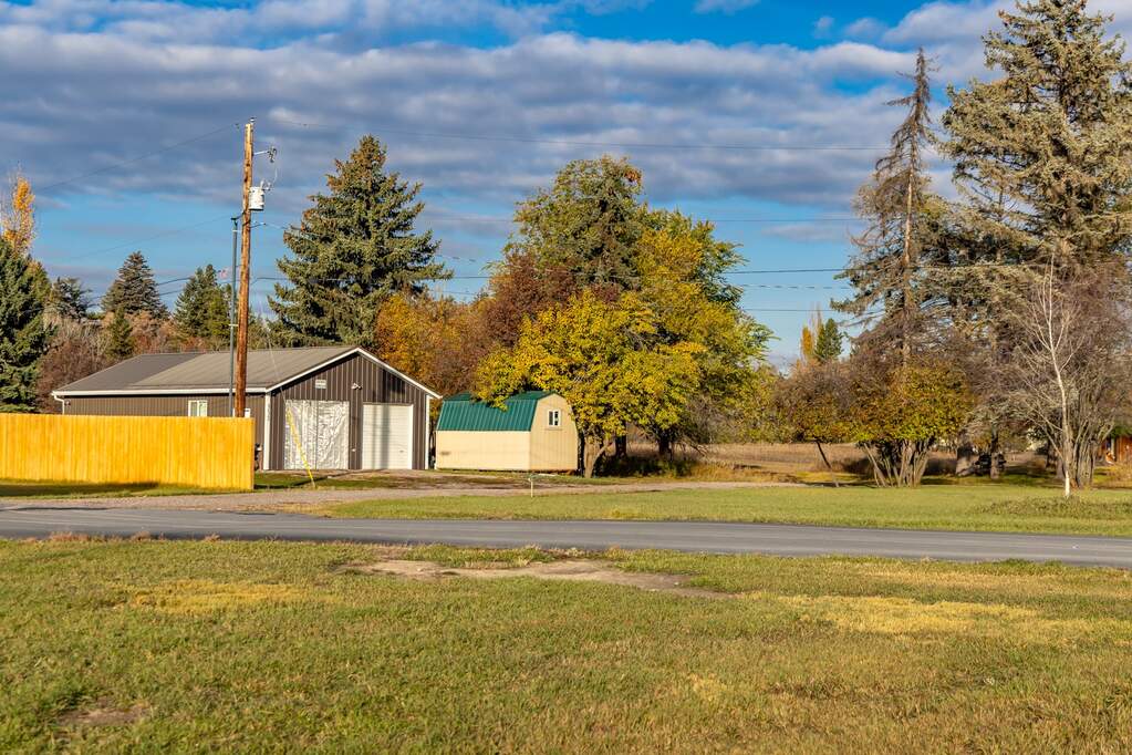 4 Bedroom Single Family Home/House's Image 6