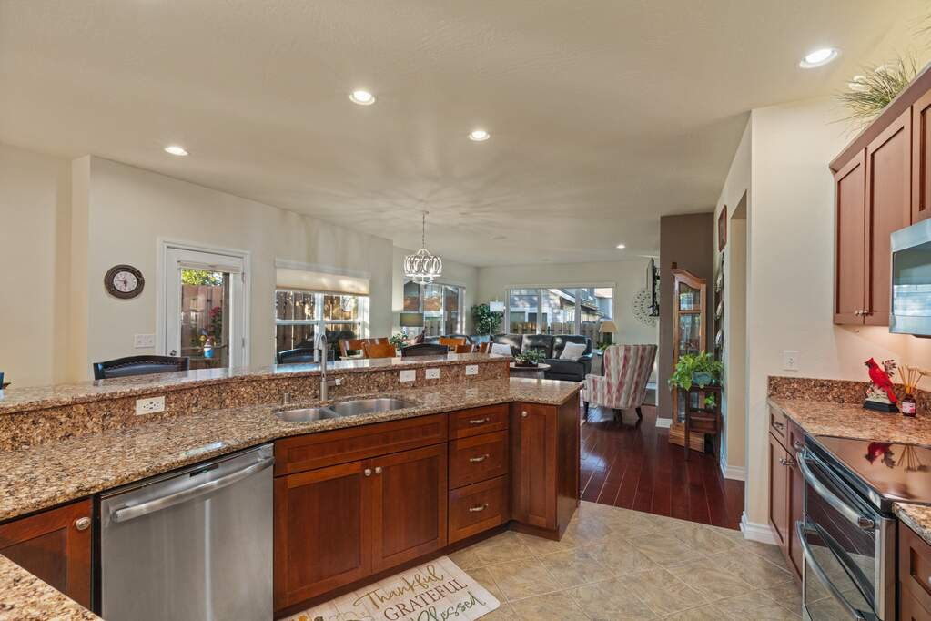 4 Bedroom Villa/Townhouse's Image 11
