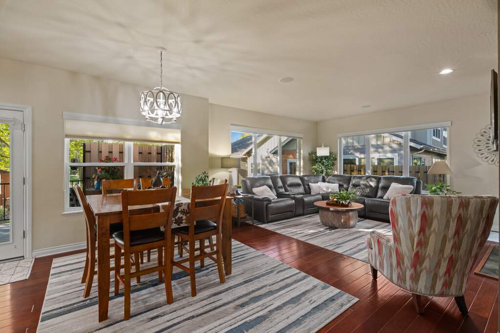 4 Bedroom Villa/Townhouse's Image 4