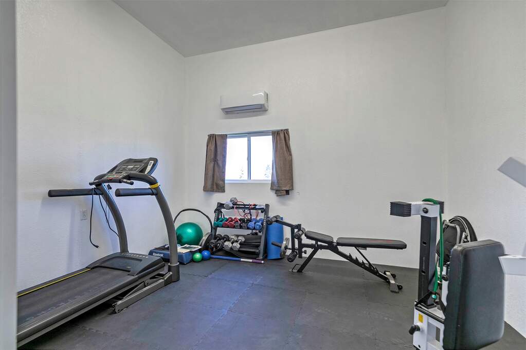 3 Bedroom Single Family Home/House's Image 43