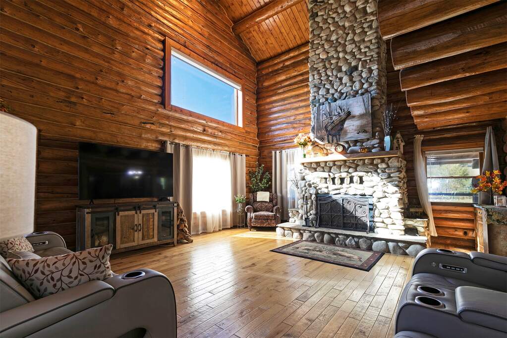 3 Bedroom Single Family Home/House's Image 4