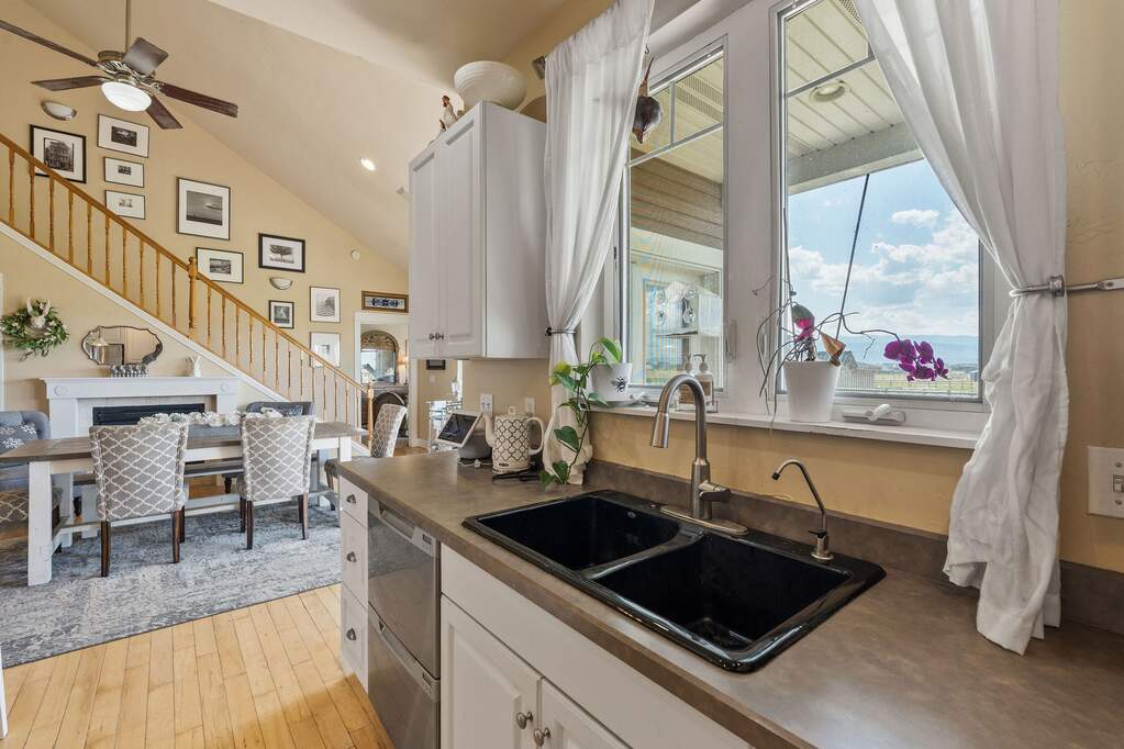 4 Bedroom Single Family Home/House's Image 17