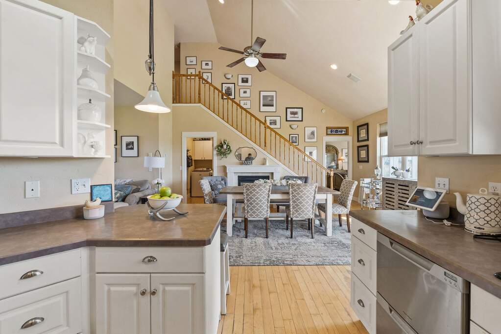 4 Bedroom Single Family Home/House's Image 18
