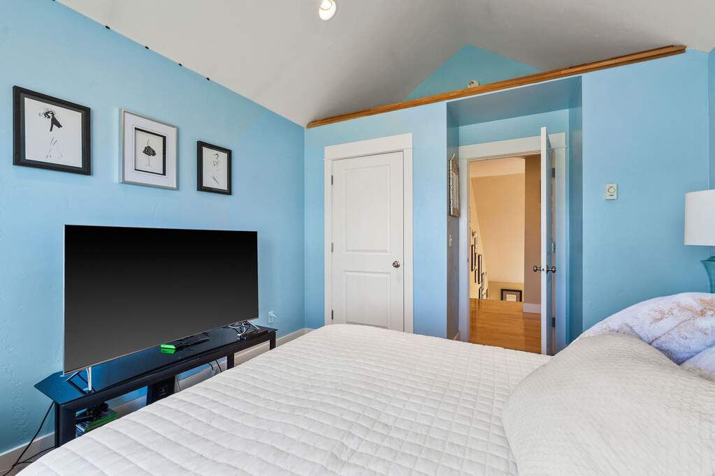 4 Bedroom Single Family Home/House's Image 28