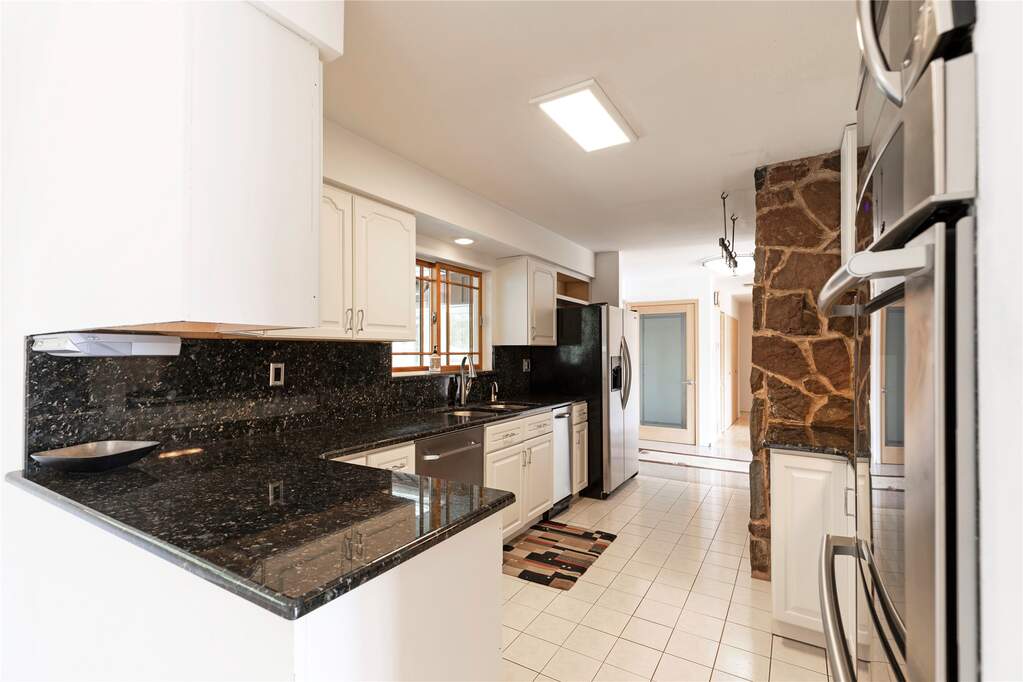 4 Bedroom Single Family Home/House's Image 15