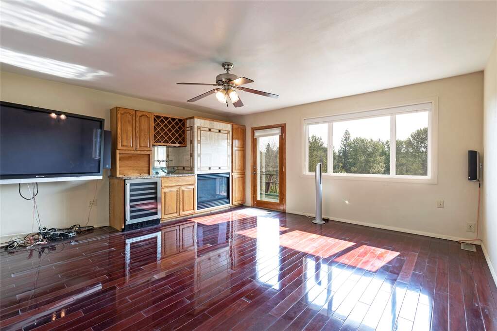 4 Bedroom Single Family Home/House's Image 34