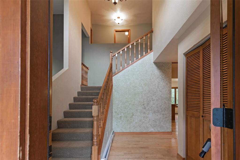 5 Bedroom Single Family Home/House's Image 13