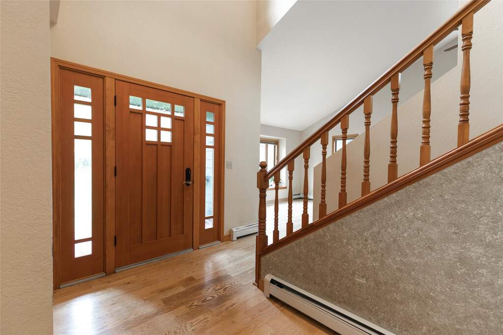 5 Bedroom Single Family Home/House's Image 15
