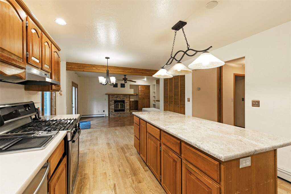 5 Bedroom Single Family Home/House's Image 20
