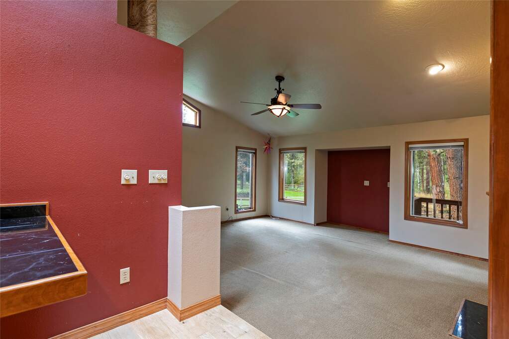5 Bedroom Single Family Home/House's Image 28