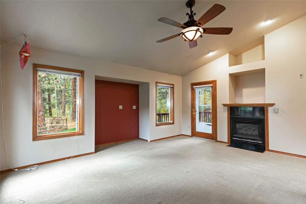 5 Bedroom Single Family Home/House's Image 29