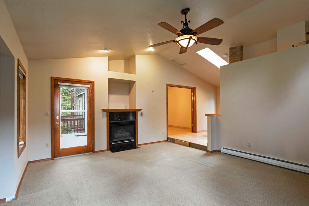 5 Bedroom Single Family Home/House's Image 30