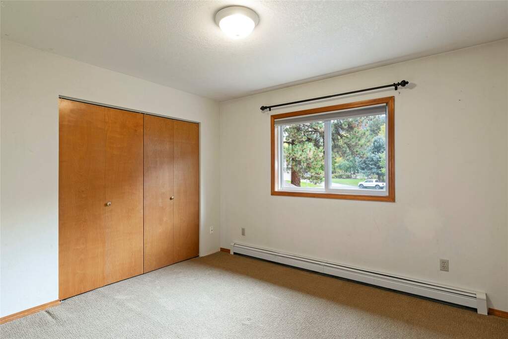 5 Bedroom Single Family Home/House's Image 39