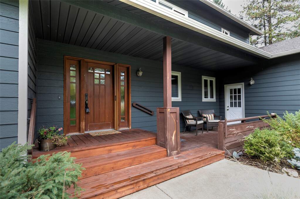 5 Bedroom Single Family Home/House's Image 4