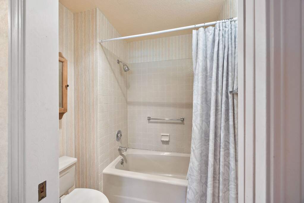 2 Bedroom Villa/Townhouse's Image 24