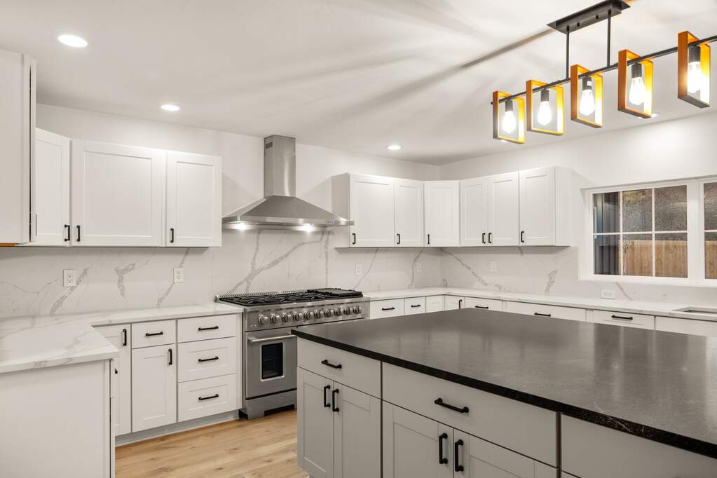 4 Bedroom Single Family Home/House's Image 7