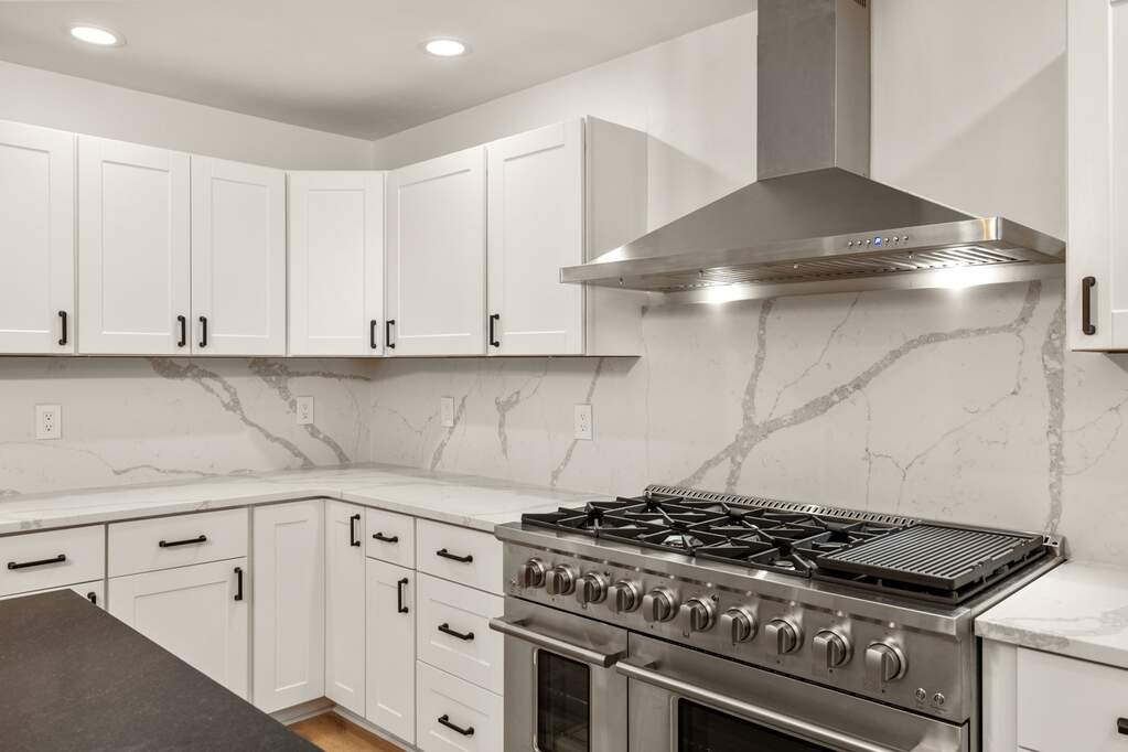 4 Bedroom Single Family Home/House's Image 9