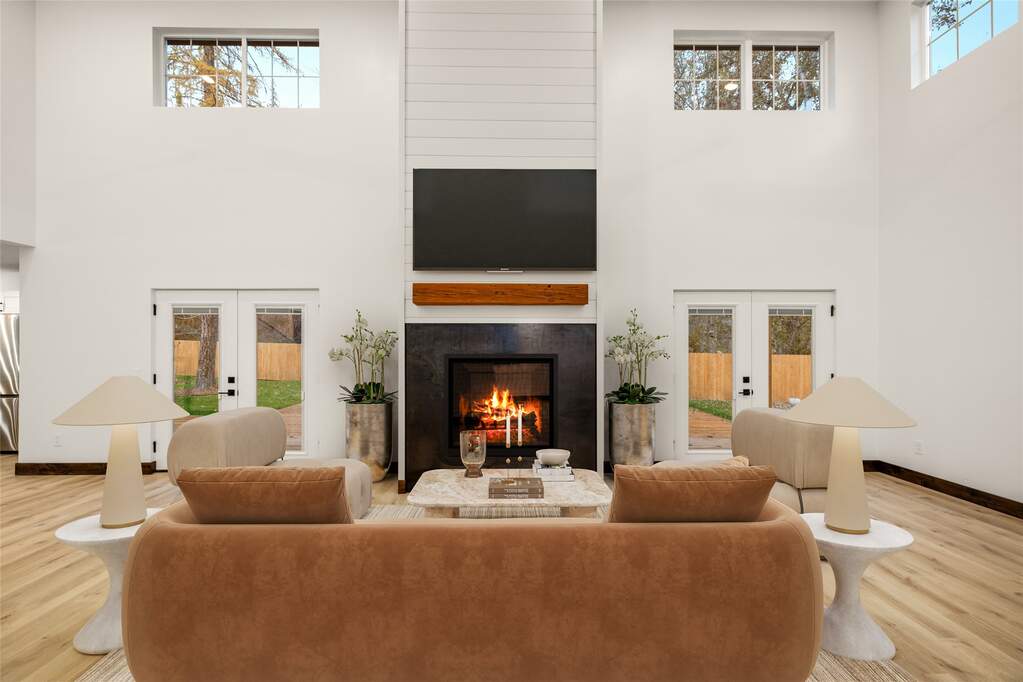 4 Bedroom Single Family Home/House's Image 14