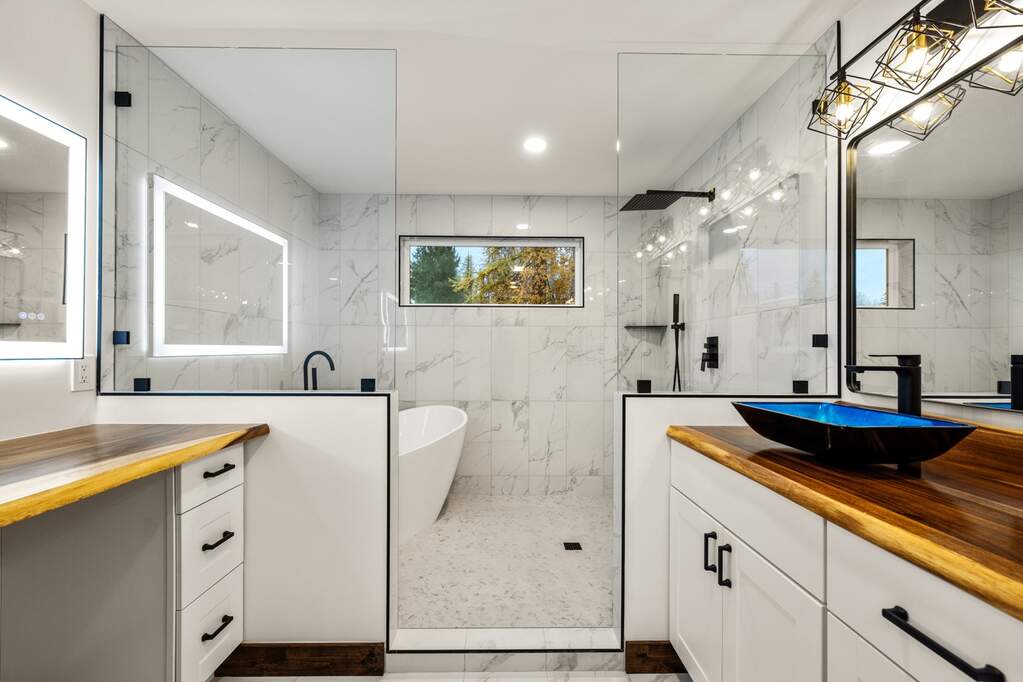 4 Bedroom Single Family Home/House's Image 28