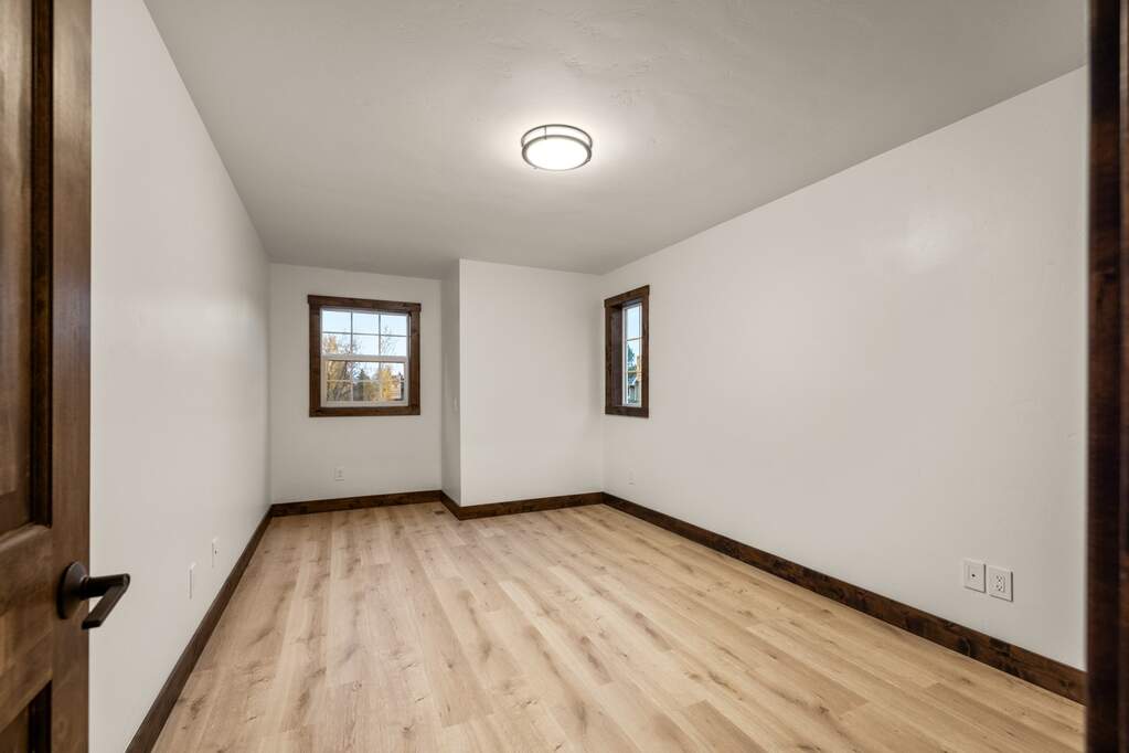 4 Bedroom Single Family Home/House's Image 34