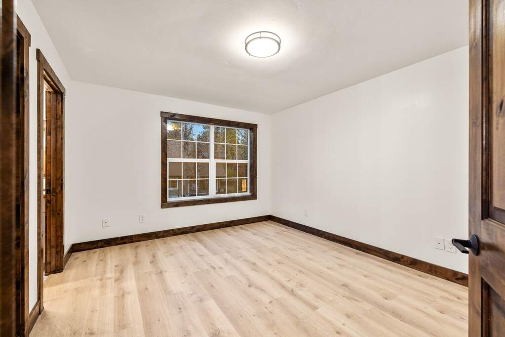 4 Bedroom Single Family Home/House's Image 38