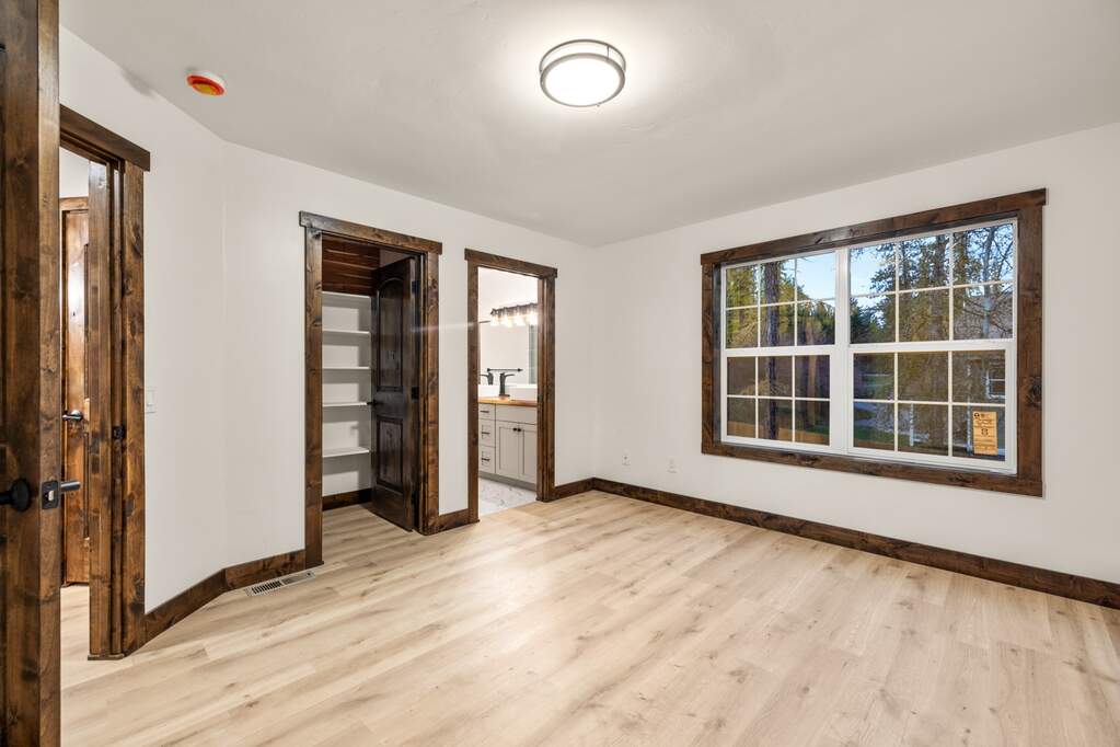 4 Bedroom Single Family Home/House's Image 40