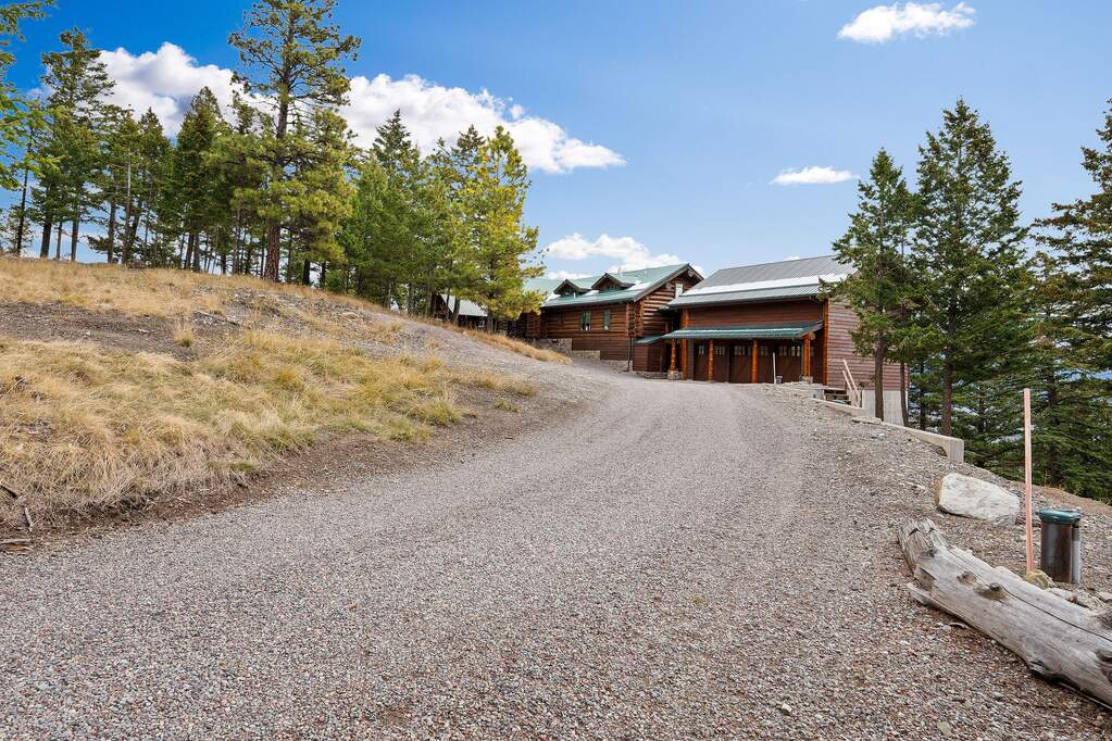 6 Bedroom Single Family Home/House's Image 108