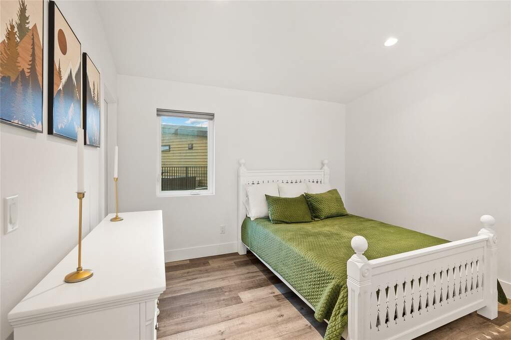 2 Bedroom Apartment/Flat's Image 24