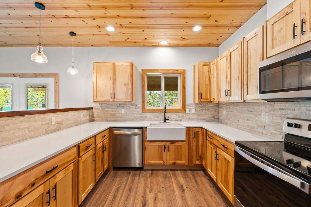 3 Bedroom Single Family Home/House's Image 10