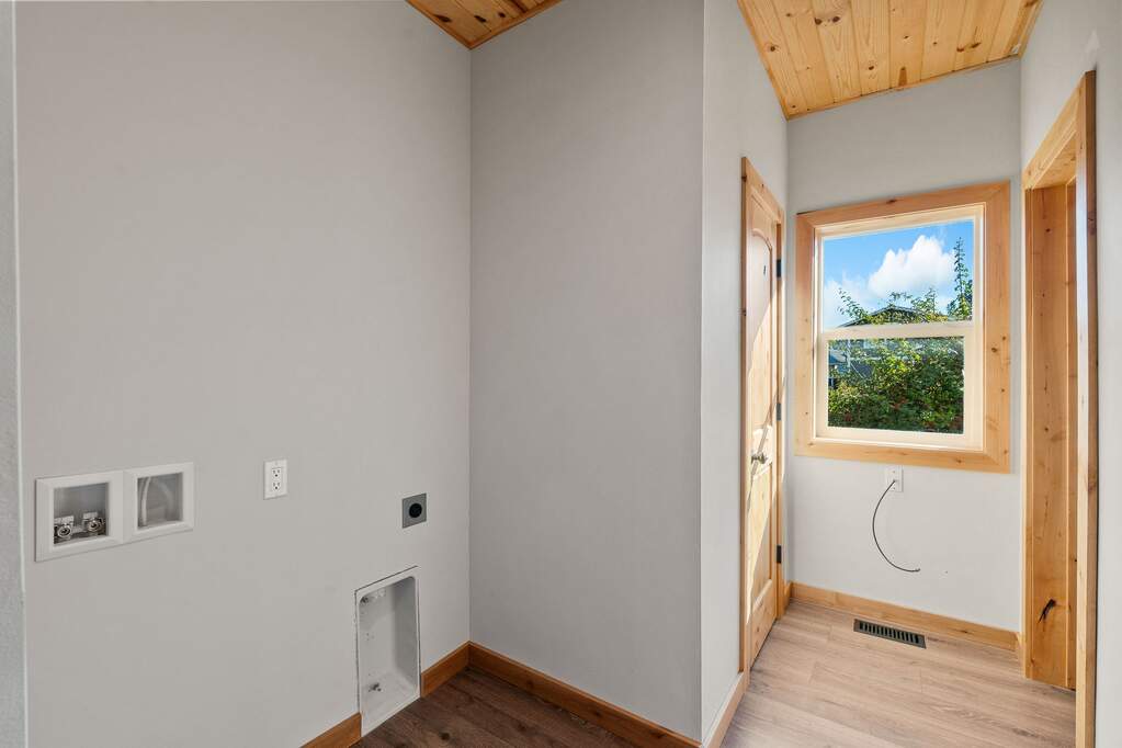 3 Bedroom Single Family Home/House's Image 20