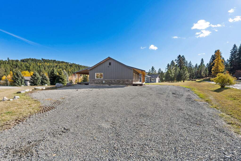 3 Bedroom Single Family Home/House's Image 21