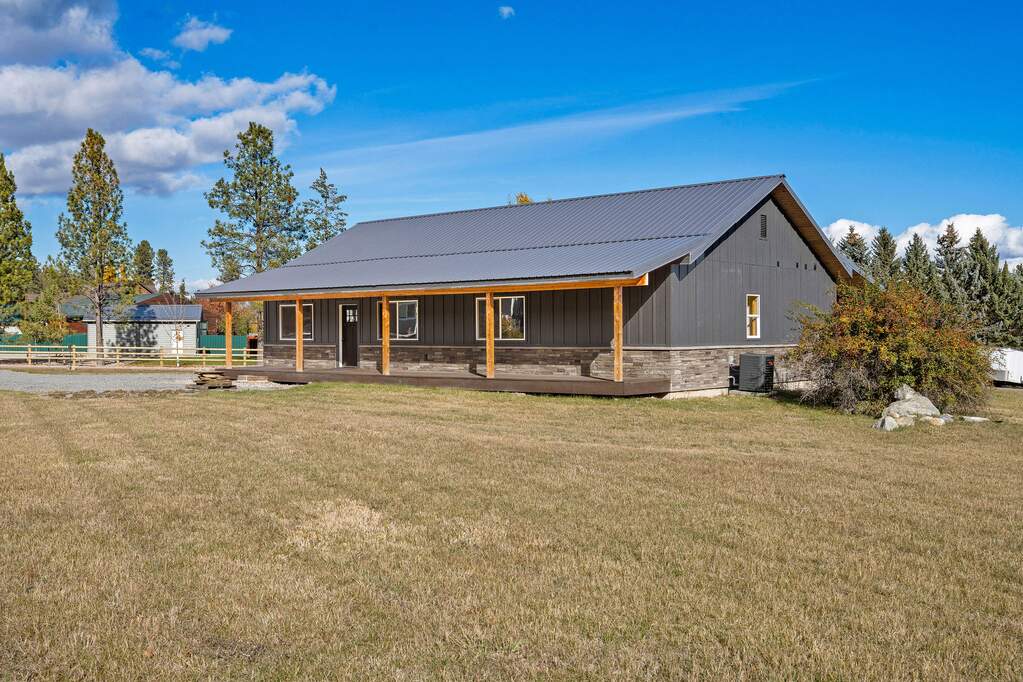 3 Bedroom Single Family Home/House's Image 24