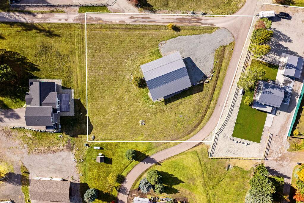 3 Bedroom Single Family Home/House's Image 42