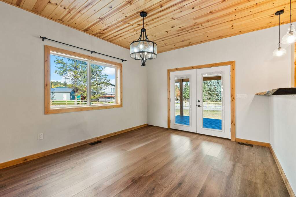 3 Bedroom Single Family Home/House's Image 6