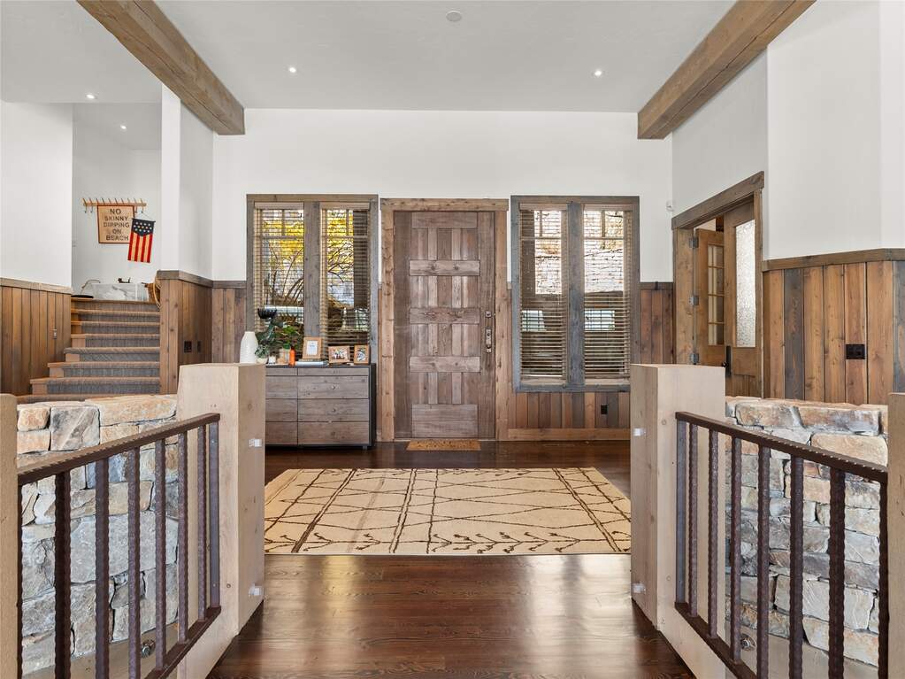 5 Bedroom Single Family Home/House's Image 36