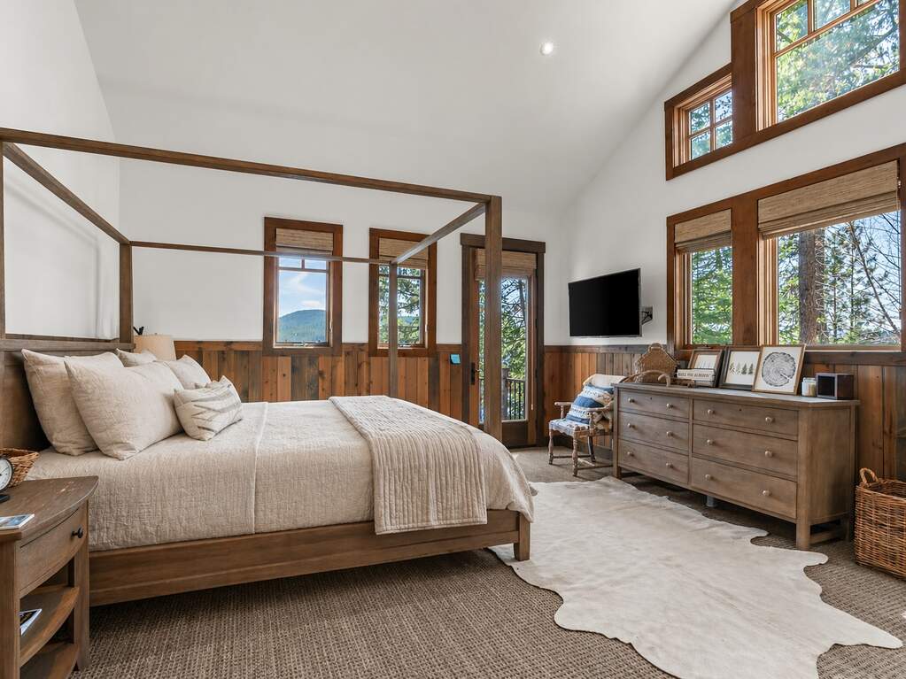 5 Bedroom Single Family Home/House's Image 71