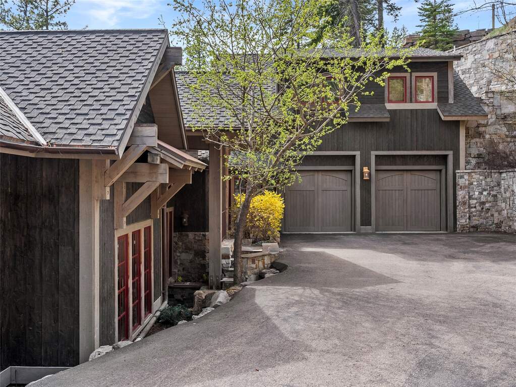 5 Bedroom Single Family Home/House's Image 91