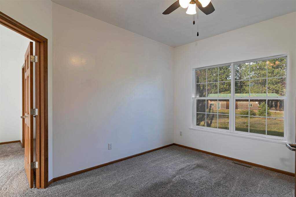 3 Bedroom Single Family Home/House's Image 7