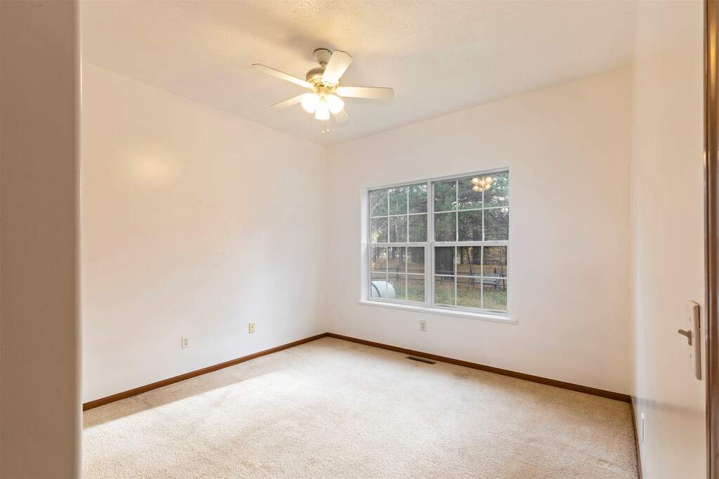 3 Bedroom Single Family Home/House's Image 10