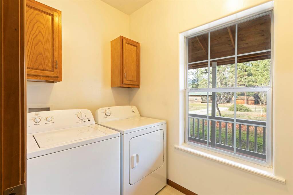 3 Bedroom Single Family Home/House's Image 12