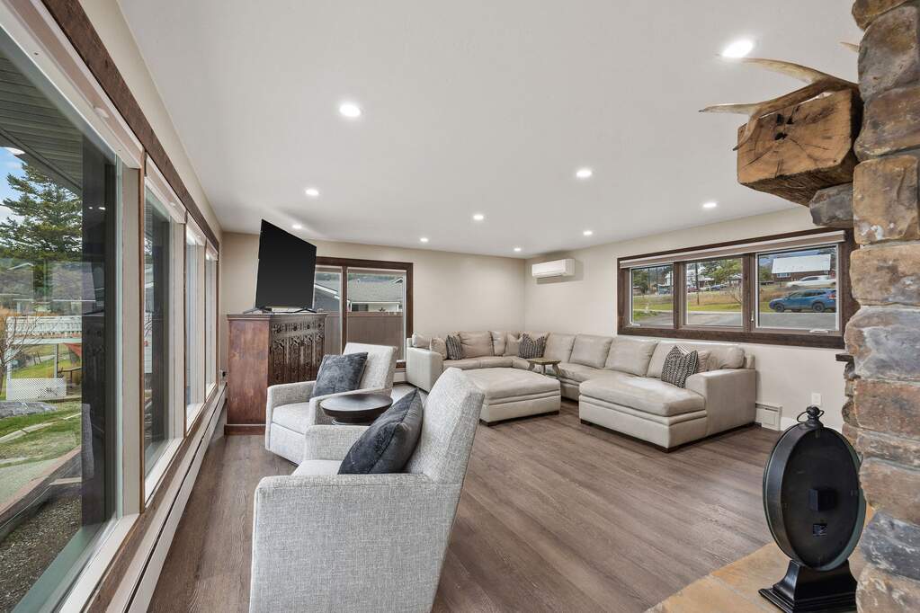 3 Bedroom Single Family Home/House's Image 22