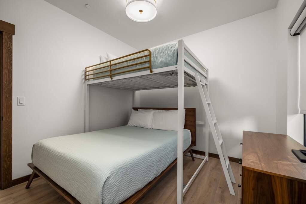 4 Bedroom Apartment/Flat's Image 20