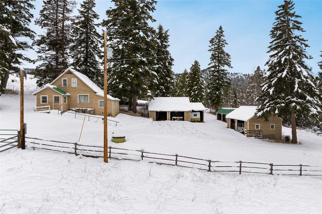 3 Bedroom Single Family Home/House's Image 40