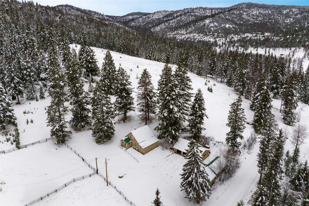 3 Bedroom Single Family Home/House's Image 42