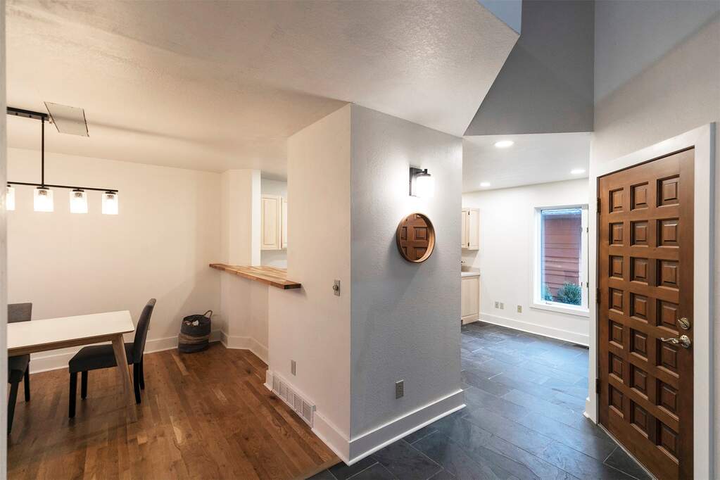 2 Bedroom Villa/Townhouse's Image 11